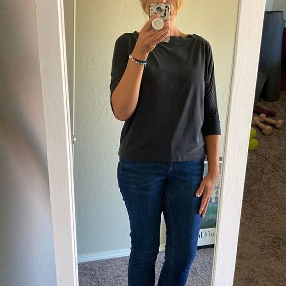 Everyday soft black top  